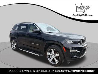 Used 2025 Jeep Grand Cherokee Limited w/ Luxury Tech Group II AWD/4WD 360° Tour
