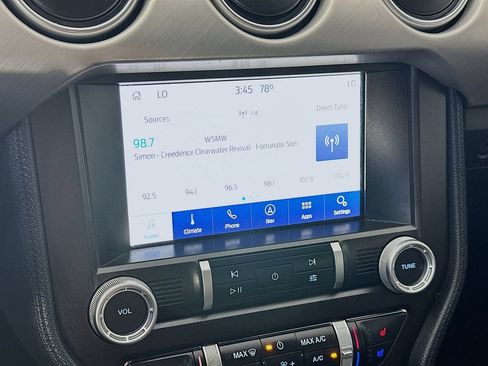 Used 2020 Ford Mustang GT Premium w/ Black Accent Package RWD image 17