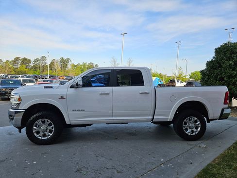 Used 2022 RAM 2500 Laramie AWD/4WD image 4