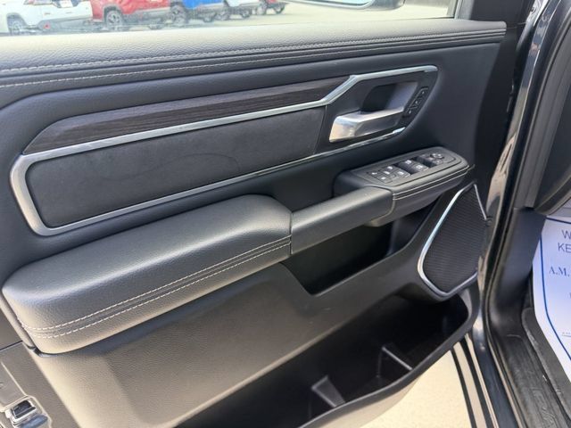 Used 2026 RAM 1500 Laramie AWD/4WD image 17