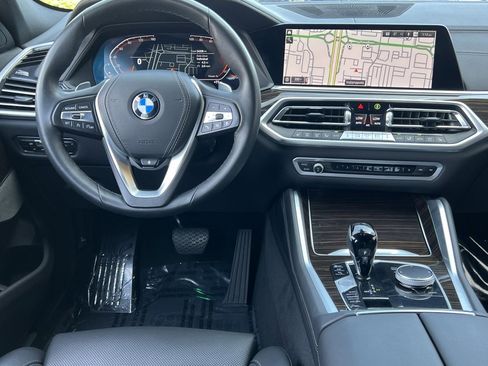 Used 2023 BMW X6 xDrive40i w/ Premium Package image 16