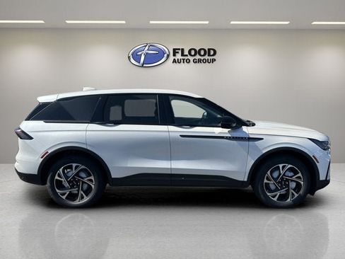 New 2026 Lincoln Nautilus Premier w/ Equipment Group 102A AWD/4WD image 4