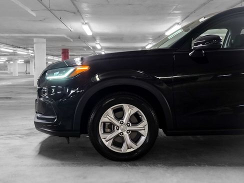 Used 2024 Honda HR-V LX image 13