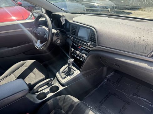 Used 2020 Hyundai Elantra SEL w/ Cargo Package (C1) image 4