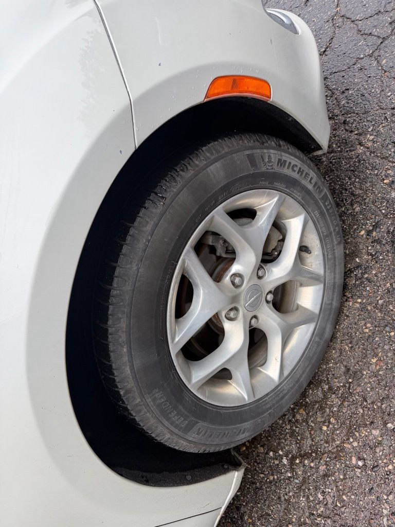 Used 2019 Chrysler Pacifica Limited FWD image 4