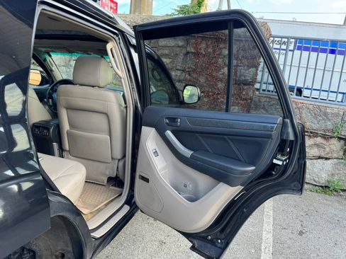 Used 2003 Toyota 4Runner Limited AWD/4WD image 16