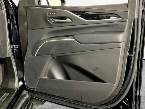 Used 2024 Cadillac Escalade Sport AWD/4WD image 29