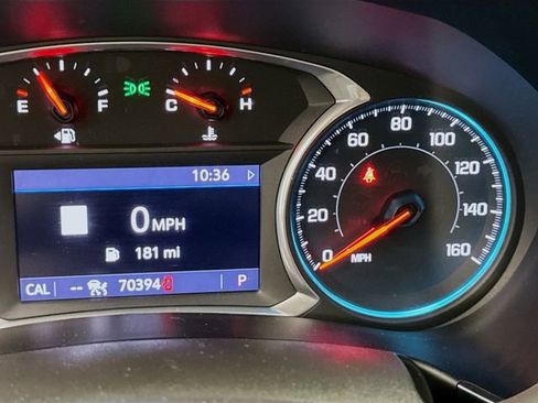 Used 2022 Chevrolet Equinox RS w/ RS Leather Package image 12