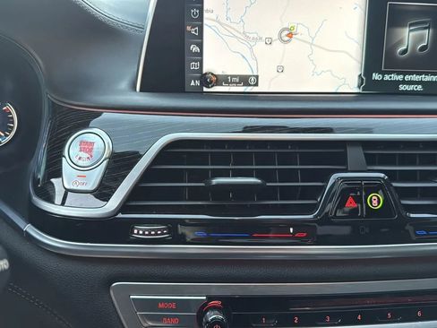 Used 2017 BMW 750i 750i Sedan 4D image 30