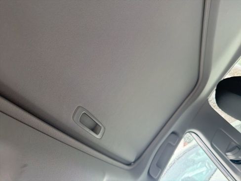 Used 2022 Toyota Camry LE w/ Convenience Package image 7