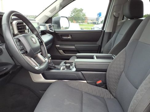 Used 2022 Toyota Tundra SR5 AWD/4WD image 23