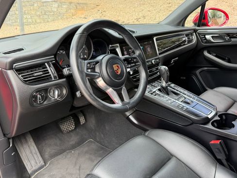 Used 2019 Porsche Macan image 13