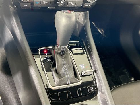 Used 2022 Jeep Compass Latitude AWD/4WD image 16