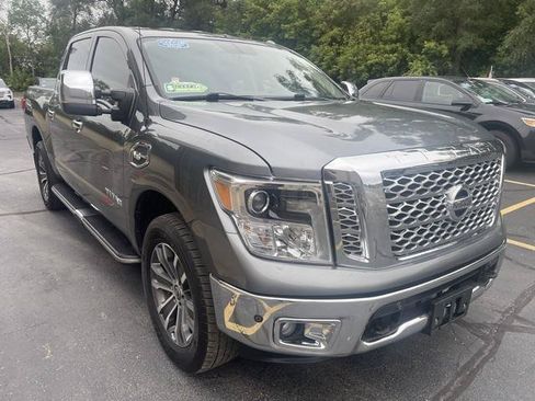 Used 2017 Nissan Titan SL AWD/4WD image 2