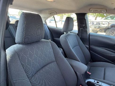 Certified 2025 Toyota Corolla LE FWD image 39