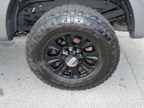 Used 2022 Ford F250 Lariat w/ Tremor Off-Road Package AWD/4WD image 11