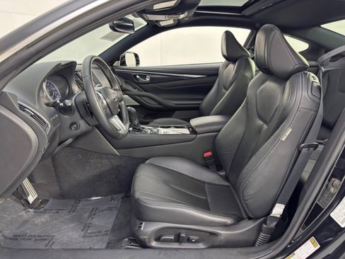 Used 2017 INFINITI Q60 3.0t Sport image 16