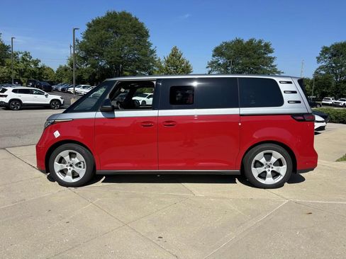 New 2025 Volkswagen ID. Buzz Pro S image 4