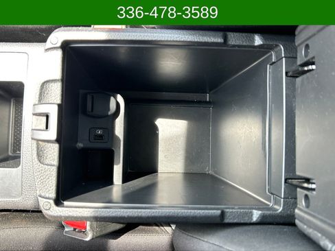 Used 2019 Nissan Rogue Sport S image 24