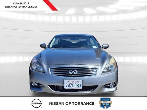 Used 2015 INFINITI Q60 Convertible w/ Premium Package RWD image 2