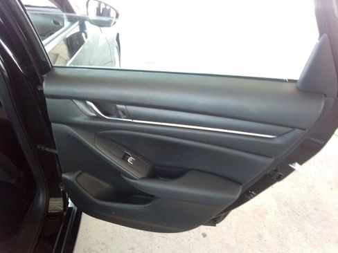 Used 2019 Honda Accord LX image 22