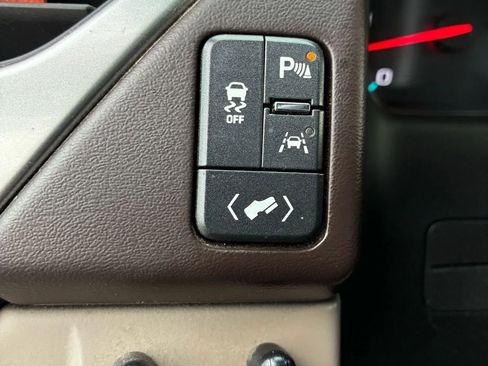 Used 2018 Chevrolet Tahoe LT w/ Max Trailering Package image 33