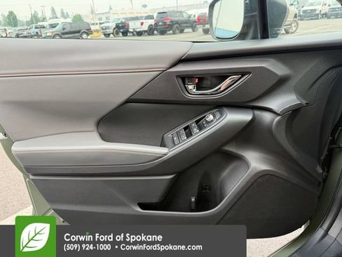 Used 2024 Subaru Crosstrek 2.5i Limited w/ Crosstrek Mirror Package AWD/4WD image 19