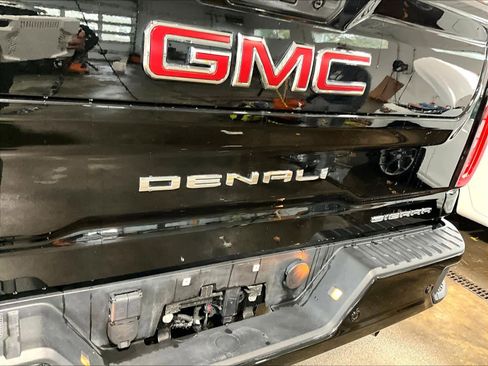 Used 2023 GMC Sierra 2500 Denali w/ Denali Ultimate Package image 29