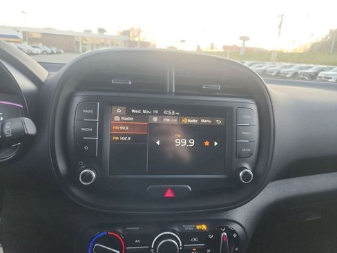 New 2025 Kia Soul LX image 18
