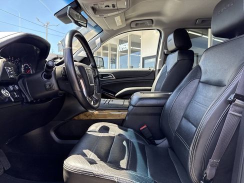 Used 2017 GMC Yukon XL Denali AWD/4WD image 29