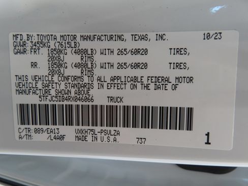 Used 2024 Toyota Tundra Limited w/ Power Package AWD/4WD image 27