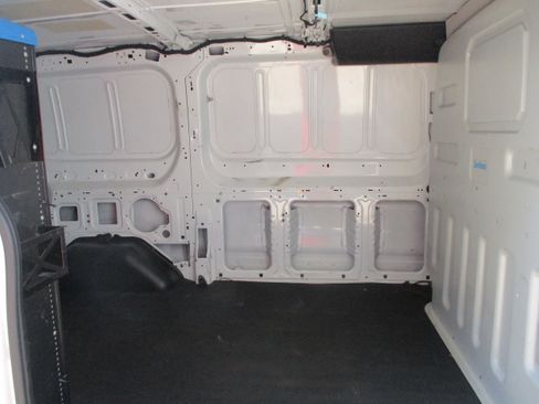 Used 2019 Ford Transit 150 130 Low Roof RWD image 9