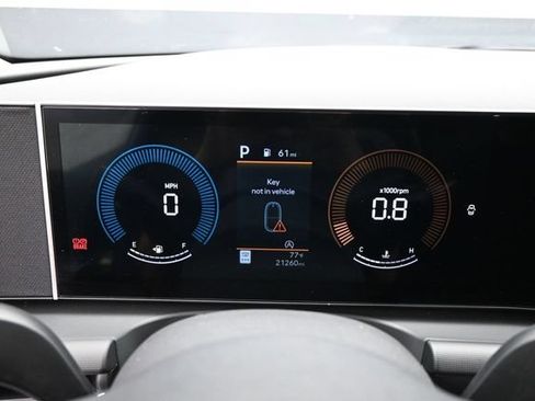 Used 2025 Hyundai Tucson SEL FWD image 18