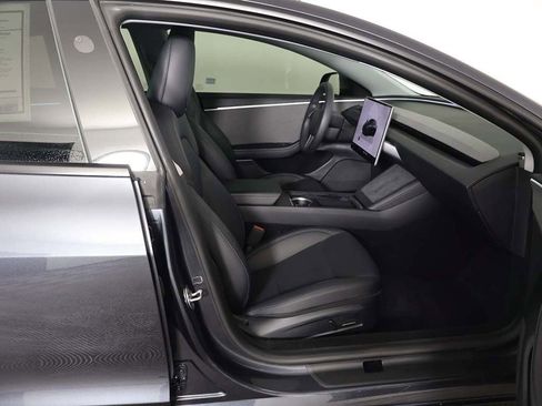 Used 2025 Tesla Model 3 Long Range RWD image 32