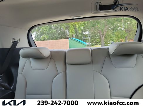 Certified 2024 Kia Telluride SX w/ Towing Package AWD/4WD image 14