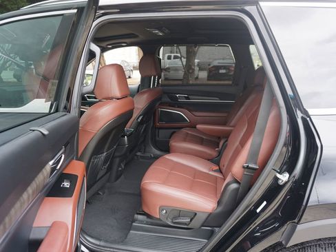 Used 2024 Kia Telluride SX AWD/4WD image 14