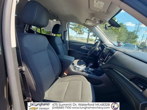Certified 2020 Chevrolet Traverse LT FWD image 29