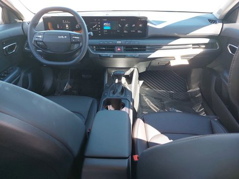 New 2026 Kia K4 EX image 9