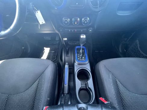 Used 2016 Jeep Wrangler Unlimited Sport AWD/4WD image 3