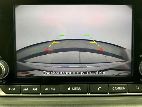 Used 2023 Nissan Rogue SV w/ SV Premium B Package image 16