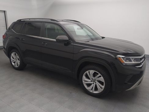 Used 2021 Volkswagen Atlas SE w/ Towing Package FWD image 11