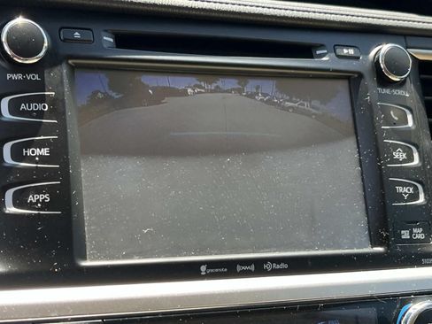 Used 2018 Toyota Highlander XLE FWD image 33