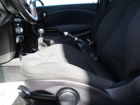 Used 2009 MINI Cooper Hardtop FWD image 10