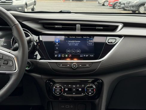 Used 2023 Buick Encore GX Essence w/ Experience Buick Package FWD image 22