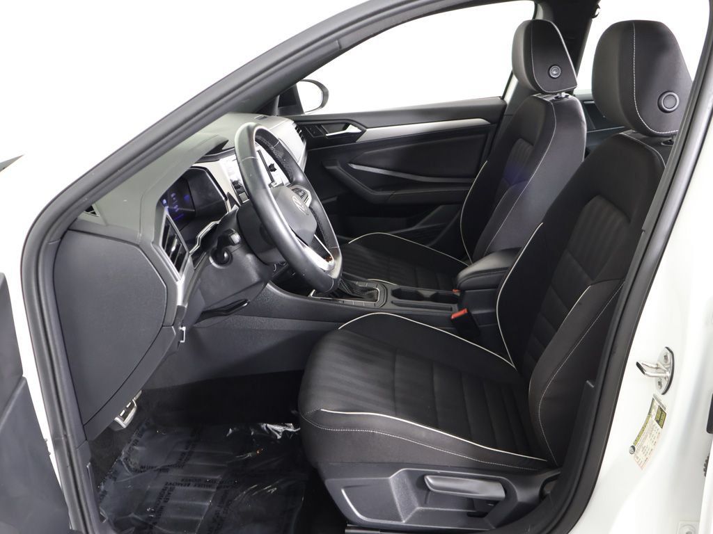 Used 2023 Volkswagen Jetta Sport FWD image 28