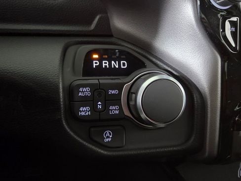 New 2026 RAM 1500 4x4 Crew Cab image 18