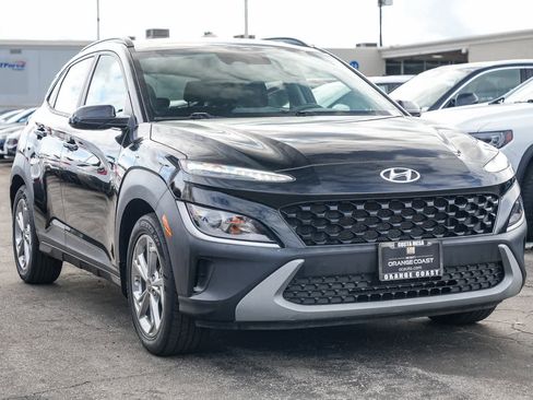 Used 2022 Hyundai Kona SEL w/ Convenience Package image 3