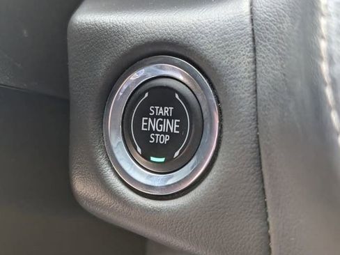 Used 2023 Chevrolet Tahoe Z71 w/ Luxury Package AWD/4WD image 18