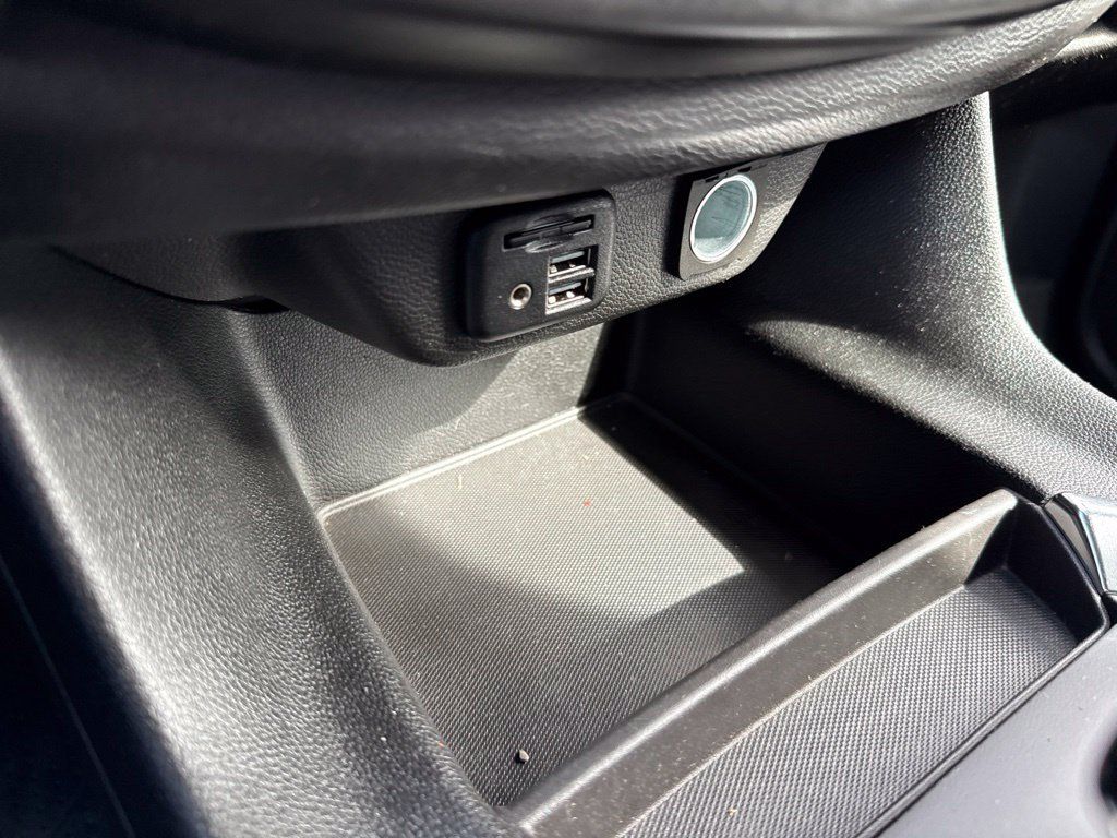 Used 2021 Chevrolet Traverse RS AWD/4WD image 24