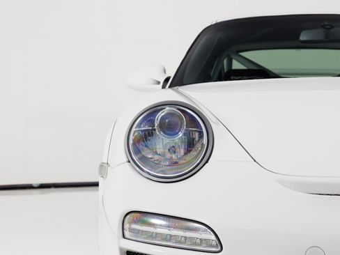 Used 2011 Porsche 911 GT3 RS RWD image 49